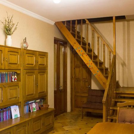 Nino'S Guest House Тбилиси Екстериор снимка