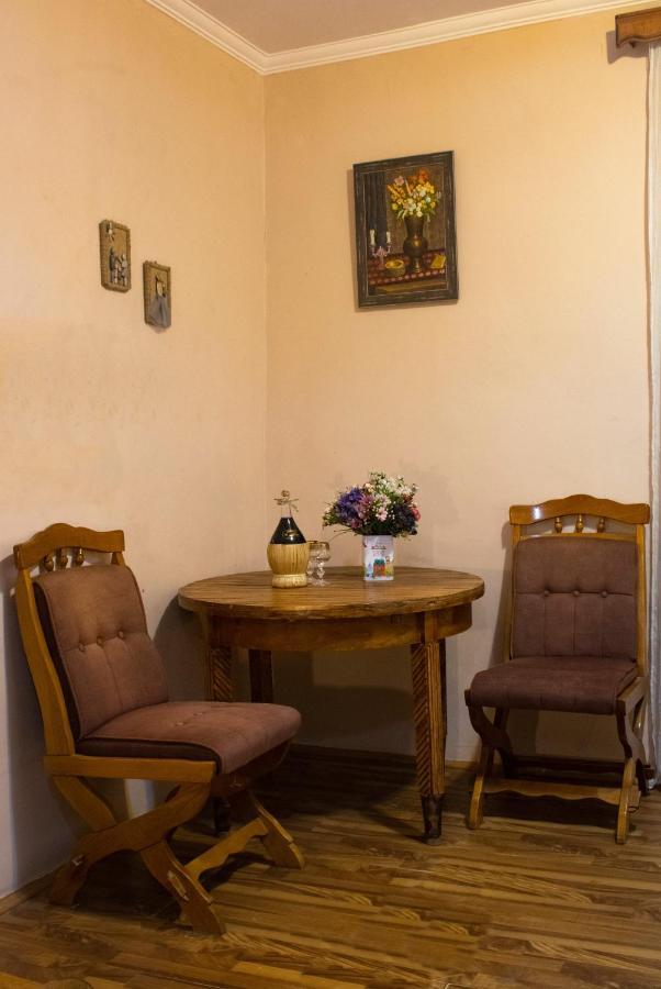 Nino'S Guest House Тбилиси Екстериор снимка