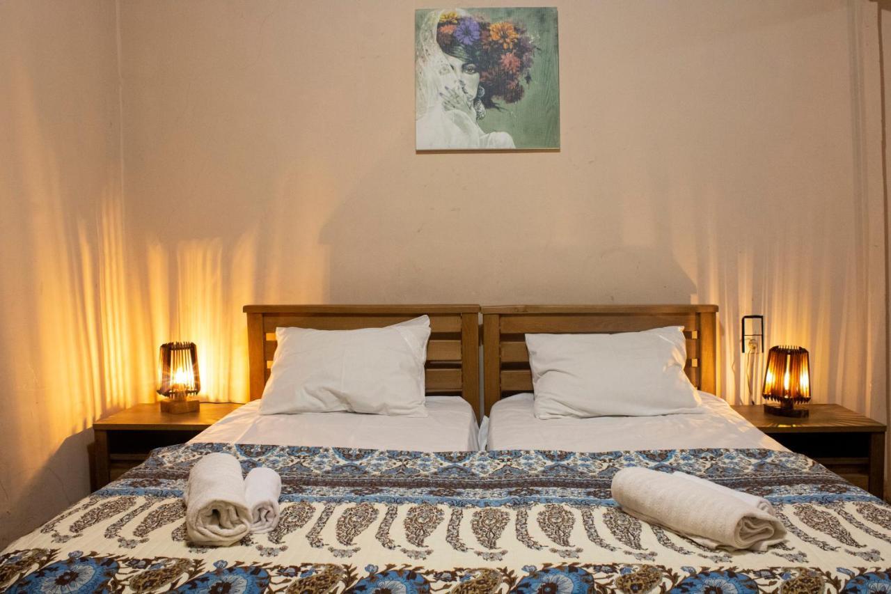 Nino'S Guest House Тбилиси Екстериор снимка