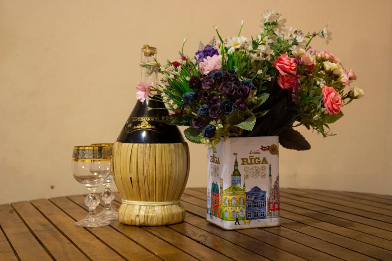 Nino'S Guest House Тбилиси Екстериор снимка