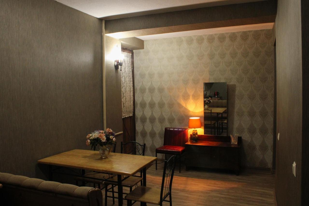 Nino'S Guest House Тбилиси Екстериор снимка