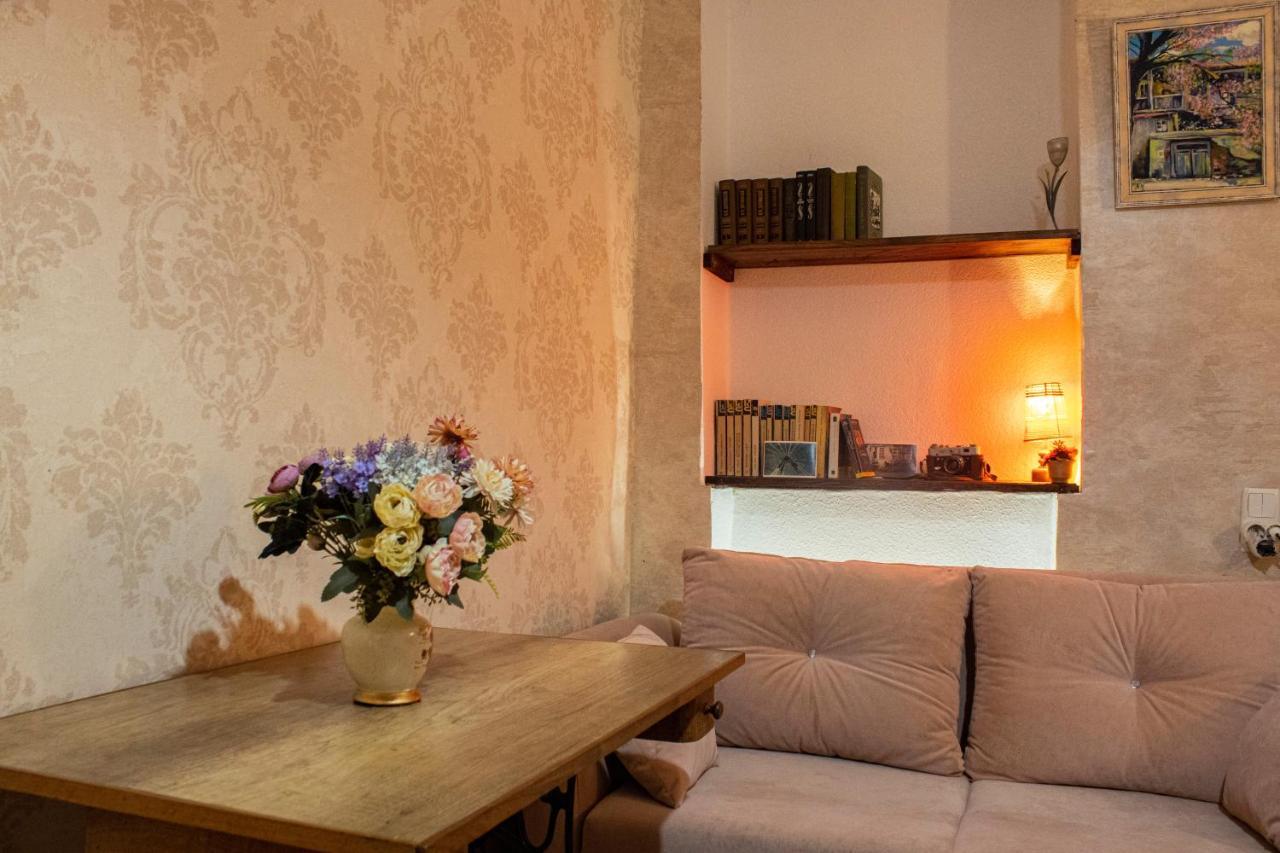 Nino'S Guest House Тбилиси Екстериор снимка