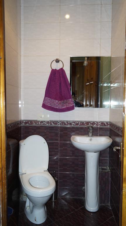 Nino'S Guest House Тбилиси Стая снимка